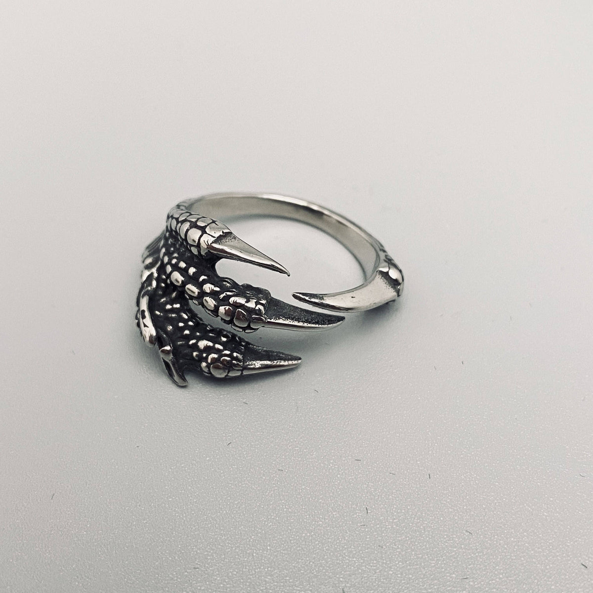 Mio Queena - Personality Dragon Claw Stainless Steel Ring: No. 6