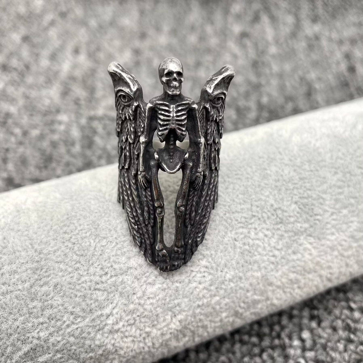 Mio Queena - Gothic Demon Wings Skull Stainless Steel Ring - MJ/MR/GT: 8