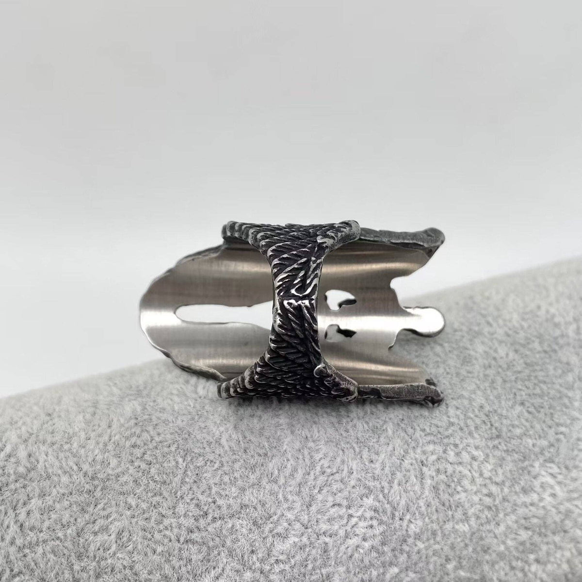 Mio Queena - Gothic Demon Wings Skull Stainless Steel Ring - MJ/MR/GT: 13