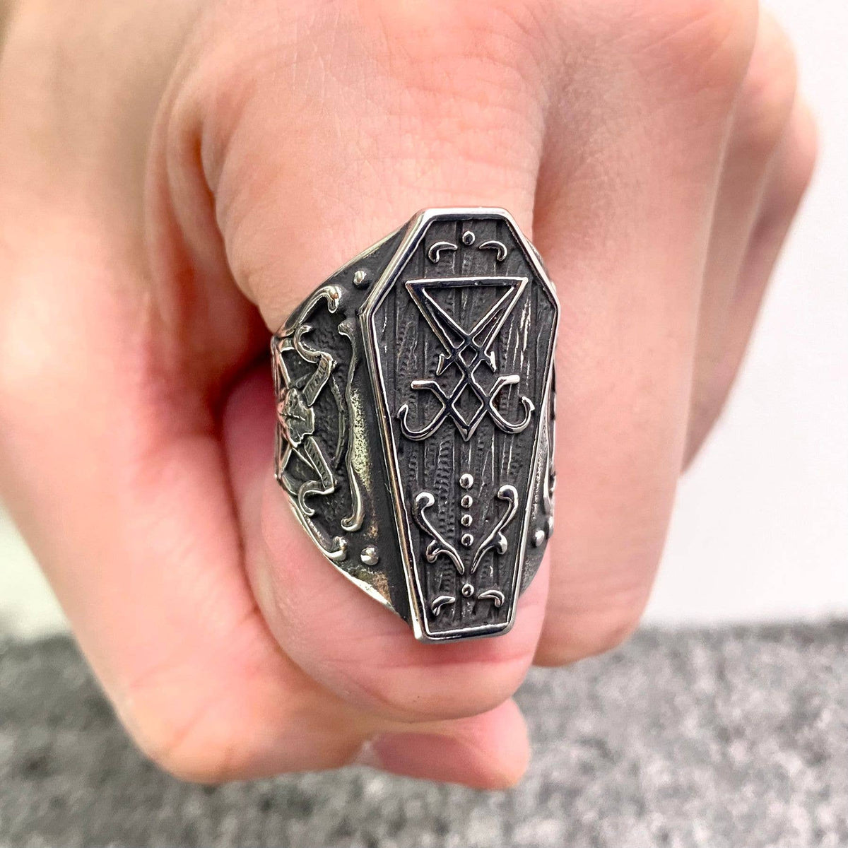 Mio Queena - Men's Stainless Steel Satan Coffin Shaped Ring - MJ/MR: 10