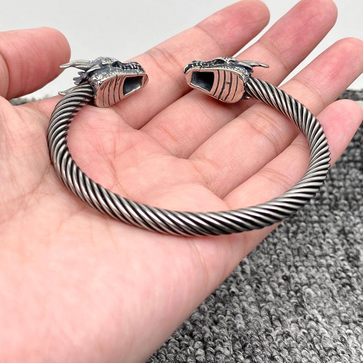 Mio Queena - Men's Double Dragon Head Stainless Steel Cuff Bangle - MJ/BC