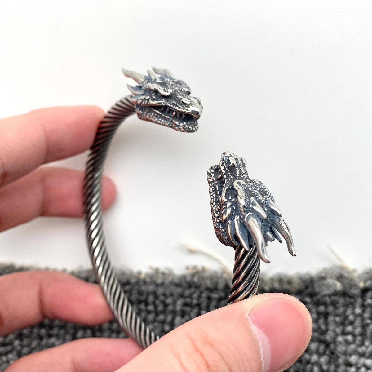 Mio Queena - Men's Double Dragon Head Stainless Steel Cuff Bangle - MJ/BC
